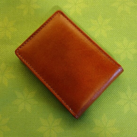 ** SOLD OUTSIDE OF POSHMARK ** Men's RFID Blocking Leather Wallet - Picture 2 of 5